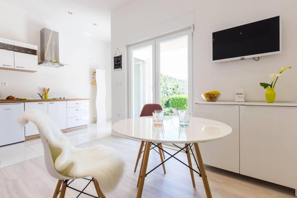 Candy Ap.-Near Center,Bus,Beach+Free Parking Place Zadar Luaran gambar